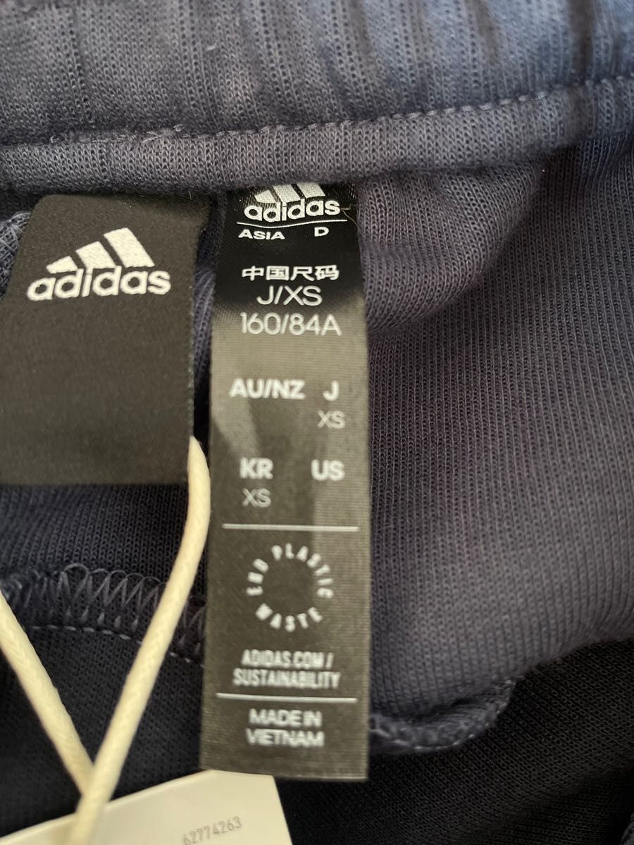 adidas トレーニングパンツ リサイクル素材 MENS XS