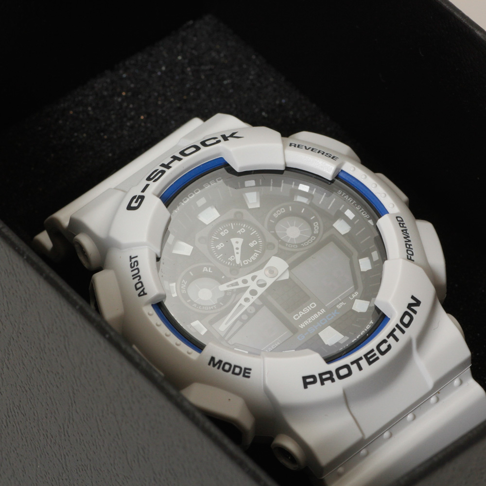 ◎動作品◎　カシオ　G-SHOCK　GA-100B　ホワイト　白　腕時計_画像2