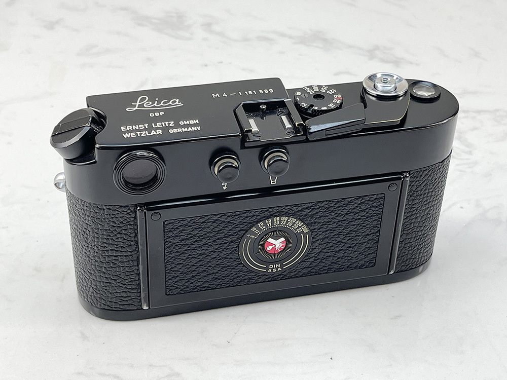 中古Leica/ライカ M4 ブラックペイント フィルムカメラボディ 1181xx万号 1967年産_画像2