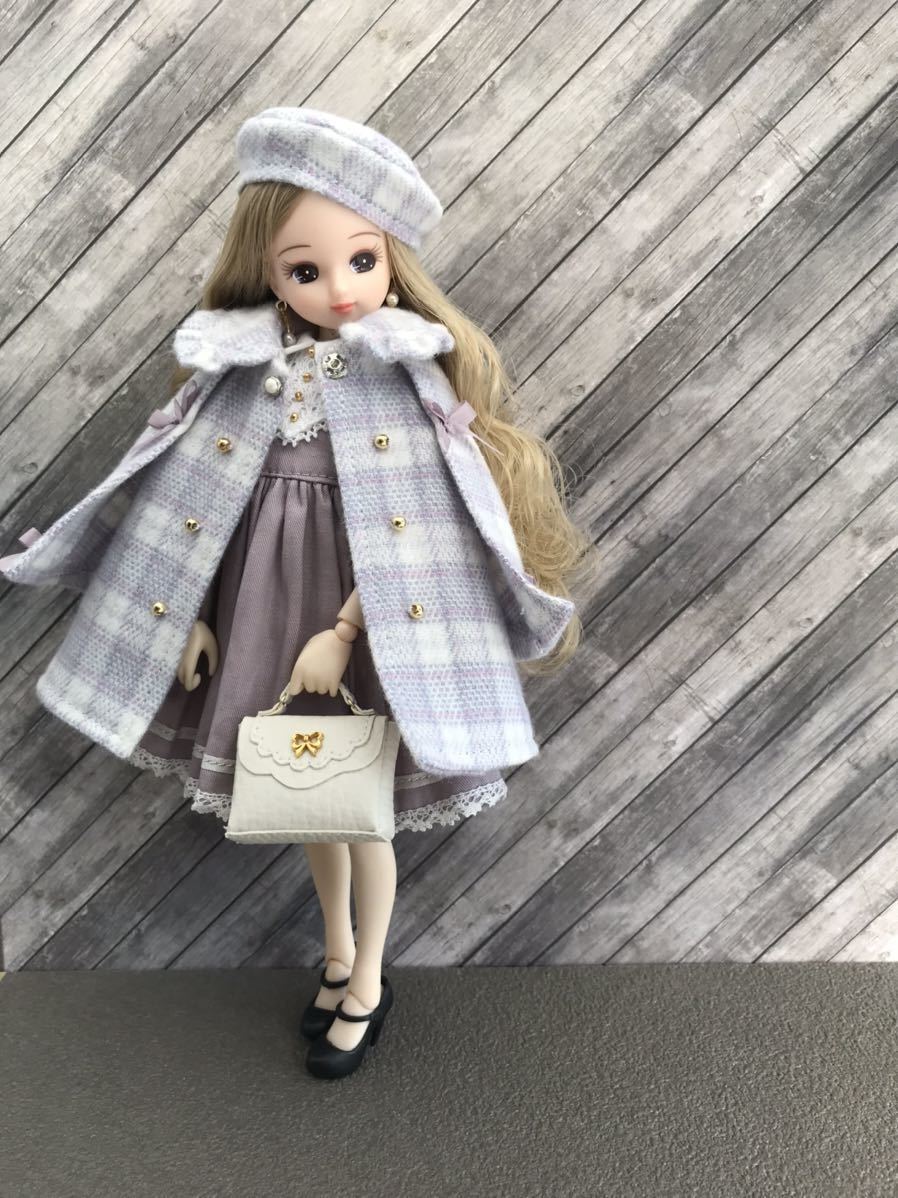 ＊Soran＊ リカちゃん　ピュアニーモ　ハンドメイド　２２cm お洋服セット　ケープコート　ワンピース　バッグ　ベレー帽_画像3