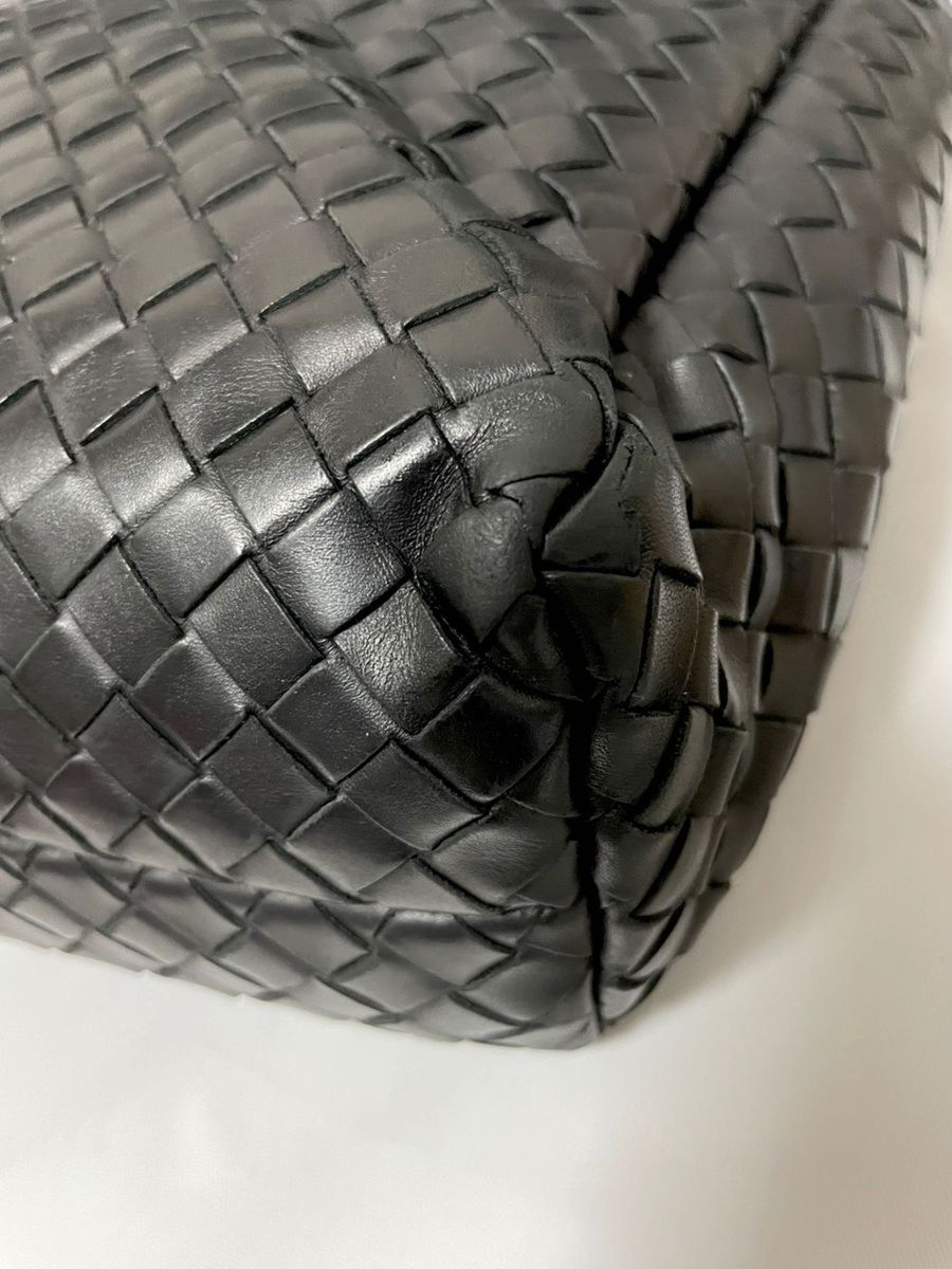 美品 ボッテガヴェネタ ビジネスバッグ ブリーフケース イントレ 美品 ボッテガヴェネタ ビジネスバッグ ブリーフケース イントレ
