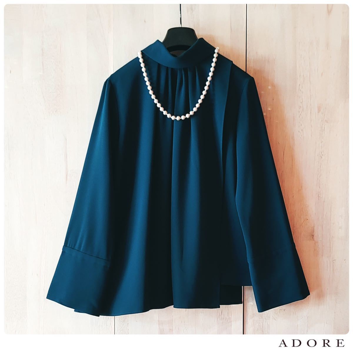 ◆幻◆ 希少美品　ADORE 定価3.5万円　ライトジョーゼットブラウス_画像1