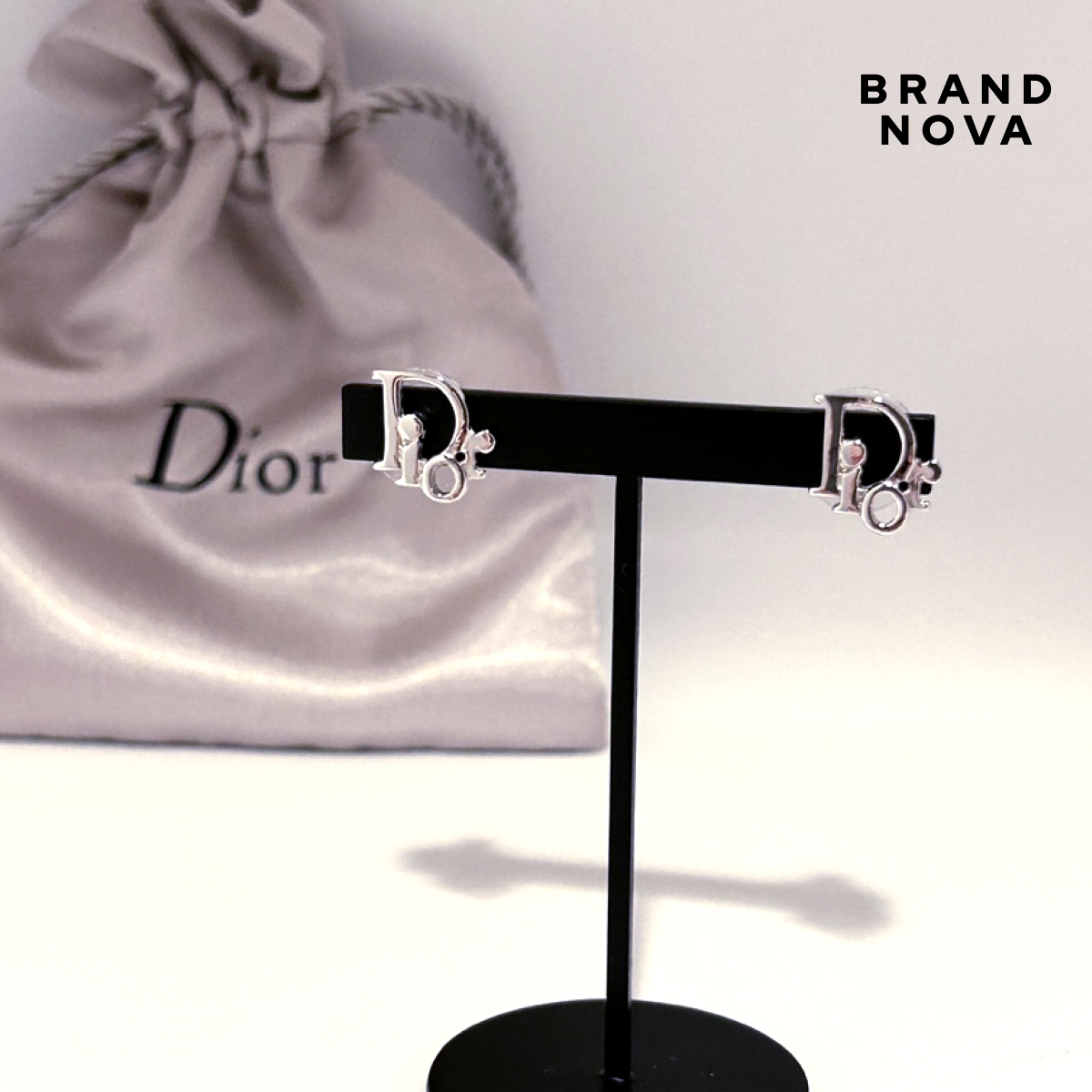 Christian Dior ディオール ロゴ ピアス シルバー_画像2
