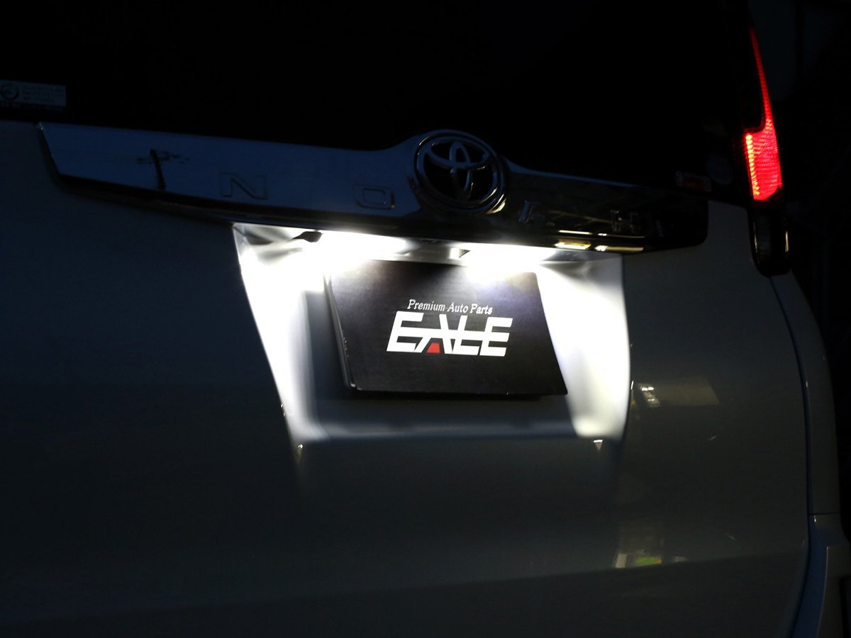 トヨタ SAI AZK10・カムリ AVV50 LED ライセンスランプ ハイブリッド対応 ナンバー灯 高輝度 ユニット交換タイプ R-208_画像はノア