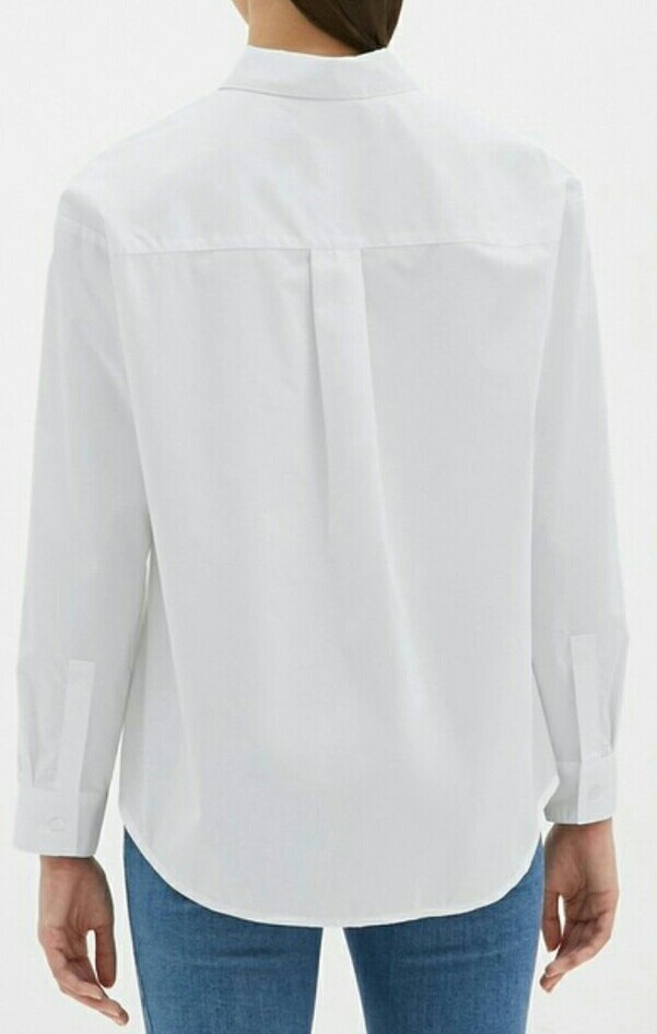 XLサイズ 新品 未使用 2wayオーバーサイズシャツ カシュクール 白シャツ ホワイト 長袖シャツ GU 羽織りにも レディース LLサイズ_画像3