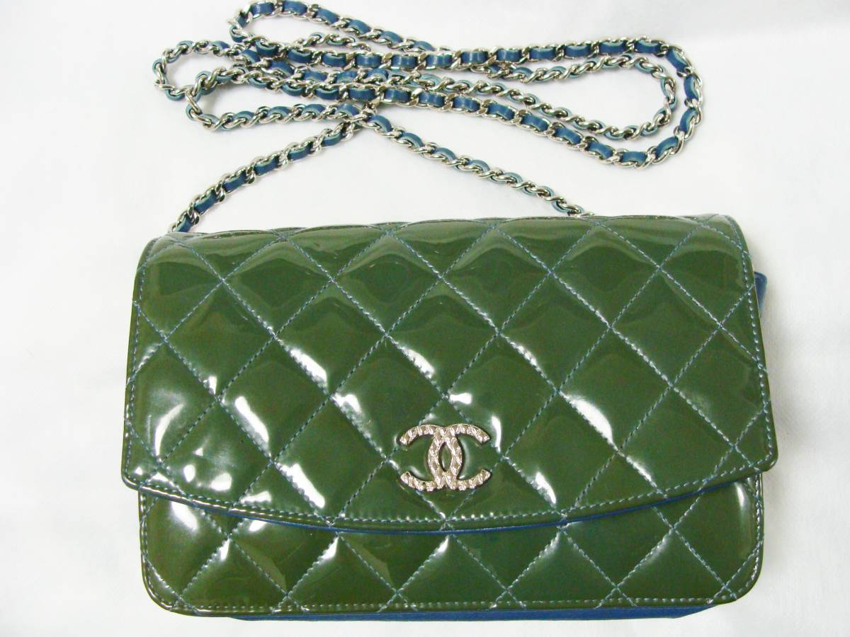 CHANEL シャネル エナメル マトラッセ パテント レザー CC ココ マーク