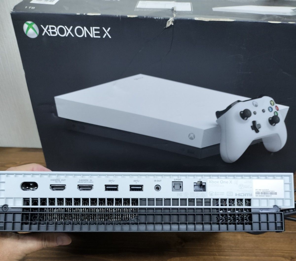 Microsoft Xbox One X XBOX ONE ホワイト スペシャル　1TB
