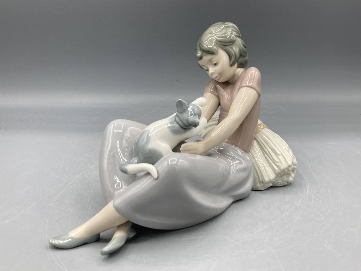 華麗 女の子 ナオ リヤドロ 猫 陶器人形 陶器 フィギュリン 置物