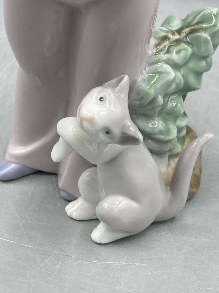 希少 リヤドロ 少女 猫 置物 フィギュリン 陶器 陶器人形 レア 6102 希少 リヤドロ 少女 猫 置物 フィギュリン 陶器 陶器人形 レア 6102