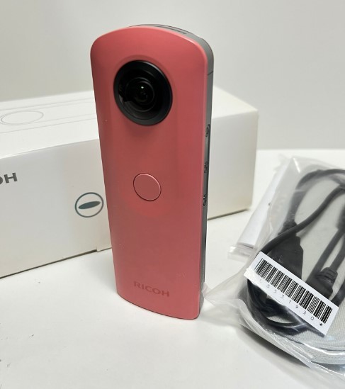 ★新品級★リコー シータ RICOH THETA SC ピンク ★付属品完備★_画像1