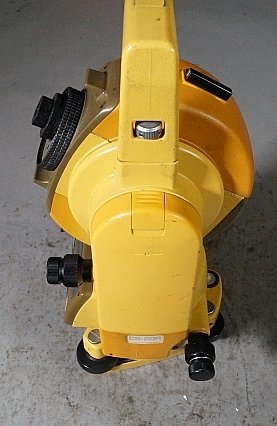 ◎ TOPCON トプコン トータルステーション トプコン 測量機器 測定 測量機 バッテリー BT-23Q ケース付き ※動作確認未チェック CS-20A_画像4