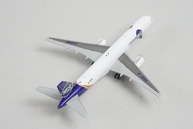 ★ JC WINGS 1/400 B757-200(PCF) YTOカーゴ B-2859 LH4092_画像2