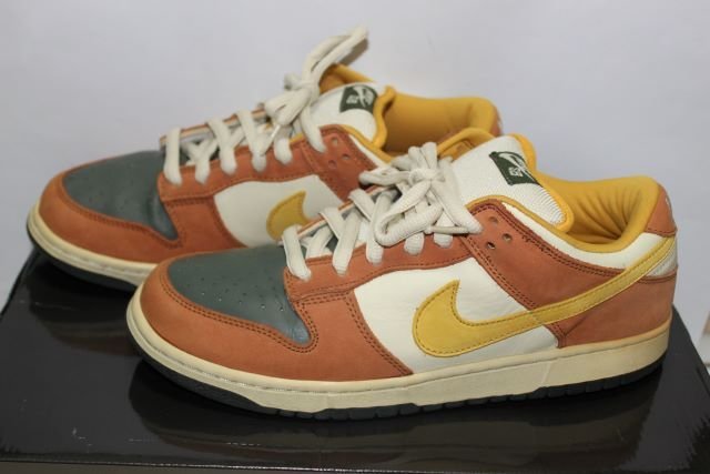 ▽♪ NIKE SB DUNK LOW PRO ナイキ ダンク ロー プロ 304292 271 スニーカー vapor/mineral yellowイエロー 28.5cm※箱違い_画像1