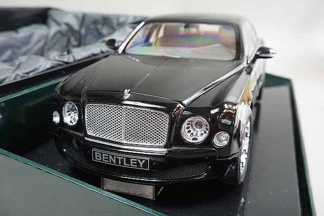 ミニチャンプス PMA 1/18 Bentley ベントレー Mulsanne ミュルザンヌ 2010 ブラック 100139900_画像2