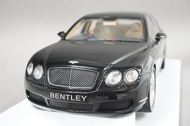ミニチャンプス PMA 1/18 Bentley ベントレー コンチネンタル フライングスパー 2005 ブラックメタリック 100139462_画像2