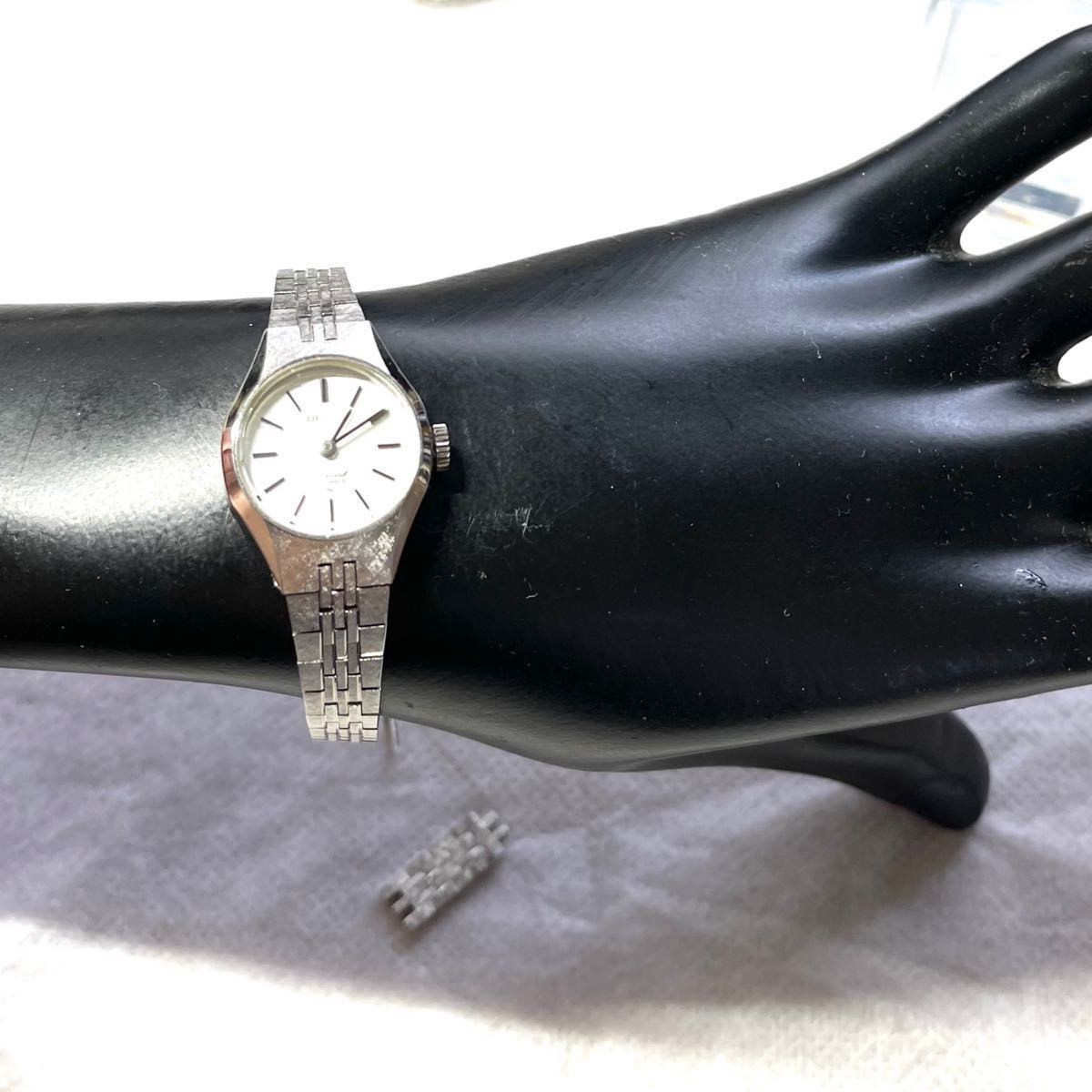 未使用保管品 美品 稼働 SEIKO 手巻き レディース 腕時計 未使用保管品 美品 稼働 SEIKO 手巻き レディース 腕時計