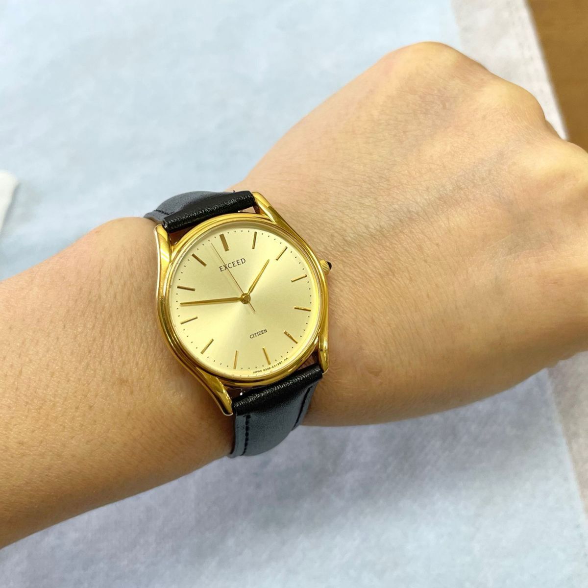 稼働 超美品 CITIZEN EXCEED メンズ ゴールド 腕時計 裏記念刻印 稼働 超美品 CITIZEN EXCEED メンズ ゴールド 腕時計 裏記念刻印