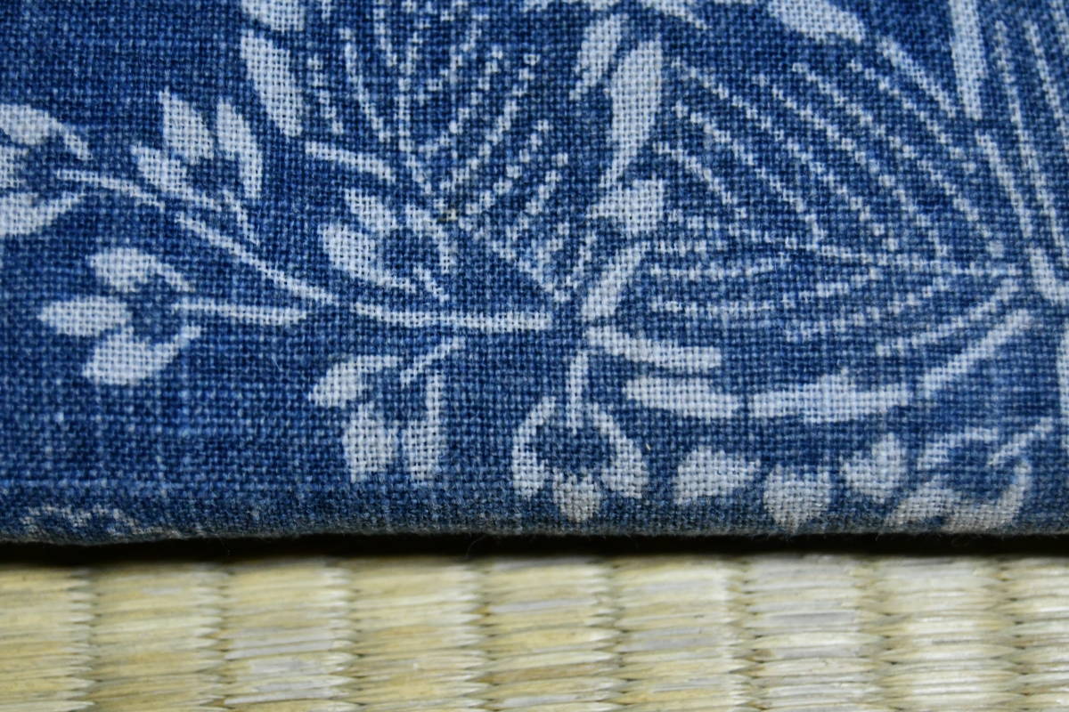 古布　型染１幅　枯れ藍　桐に丸文様　襤褸　色落ち　いい風合い　163ｃｍ　アート　創作材料　手織り木綿_画像8