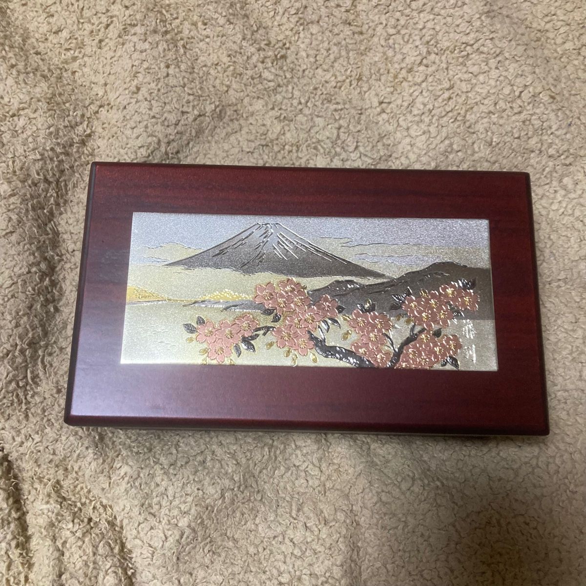 使用感なし　富士山　小物入れ　キラキラ綺麗　日本製　漆器（しっき）