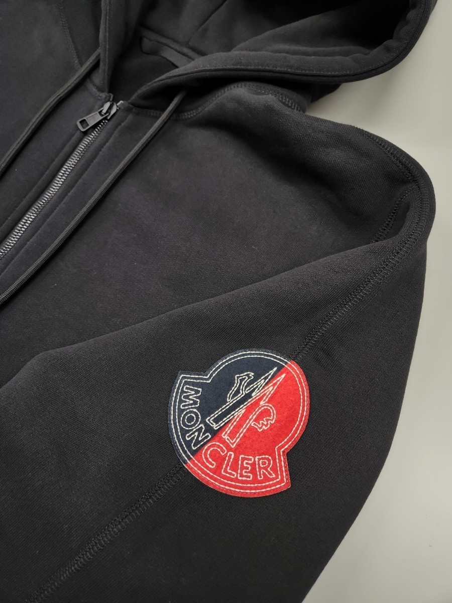 ■美品！定価12万！2022AW！モンクレール ジップパーカー MONCLER GENIUS　ブラック サイズL ジーニアス■_画像2