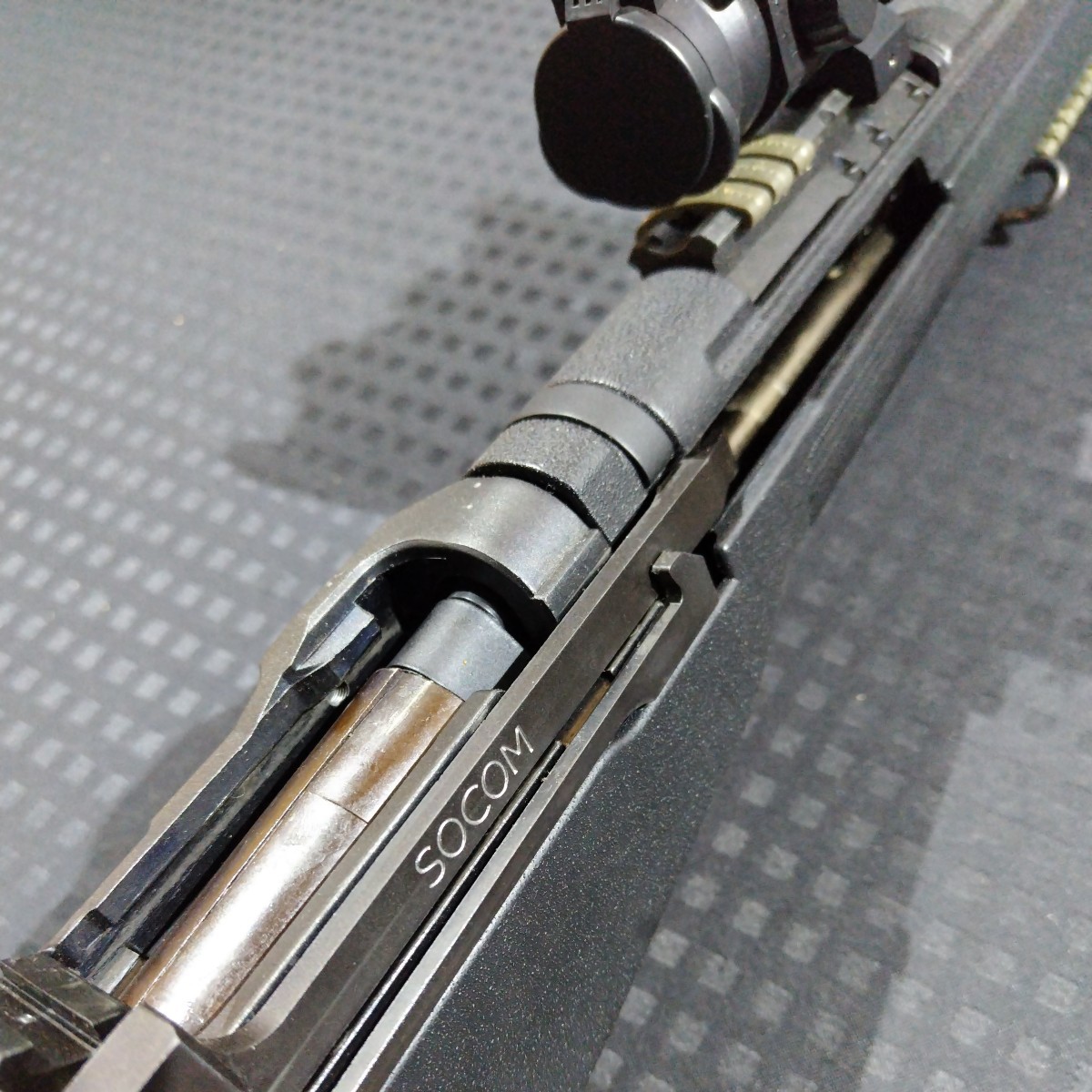 マルイ 電動ガン U.S.RIFLE 7.82mm M14 スプリングフィールド SOCOM 連射マガジン4本 ノーマルマガジン2本付き_画像10