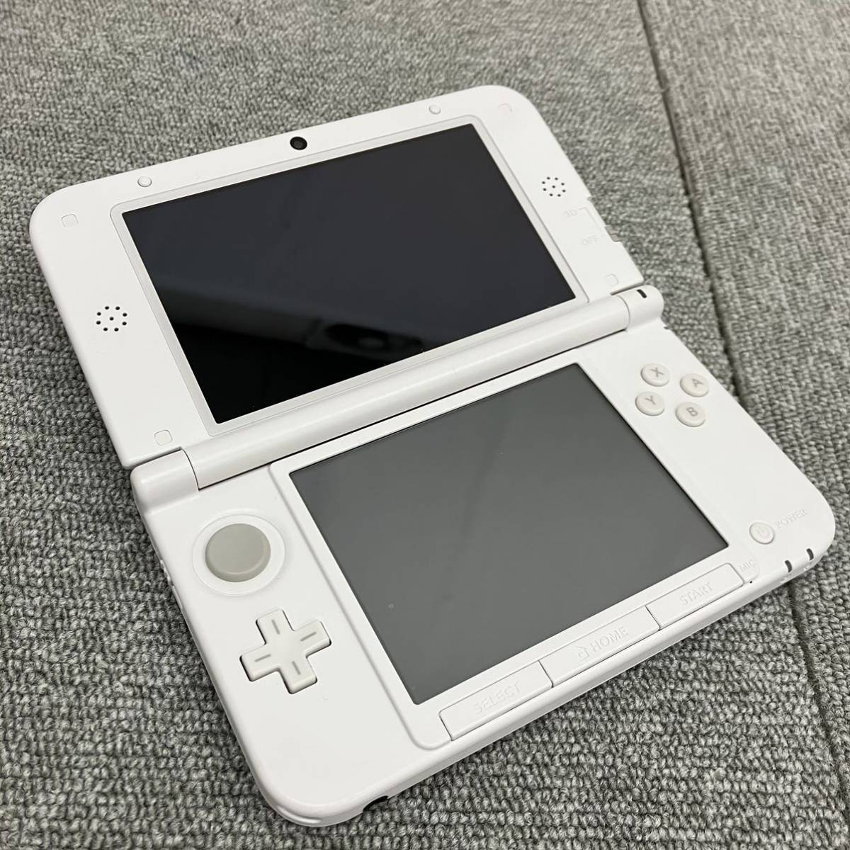 ♪【売り切り】そこそこ美品 Nintendo任天堂 ニンテンドー3DS LL ホワイト+ソフトセット もじぴったんDS マリオブラザーズデラックスVC_画像3