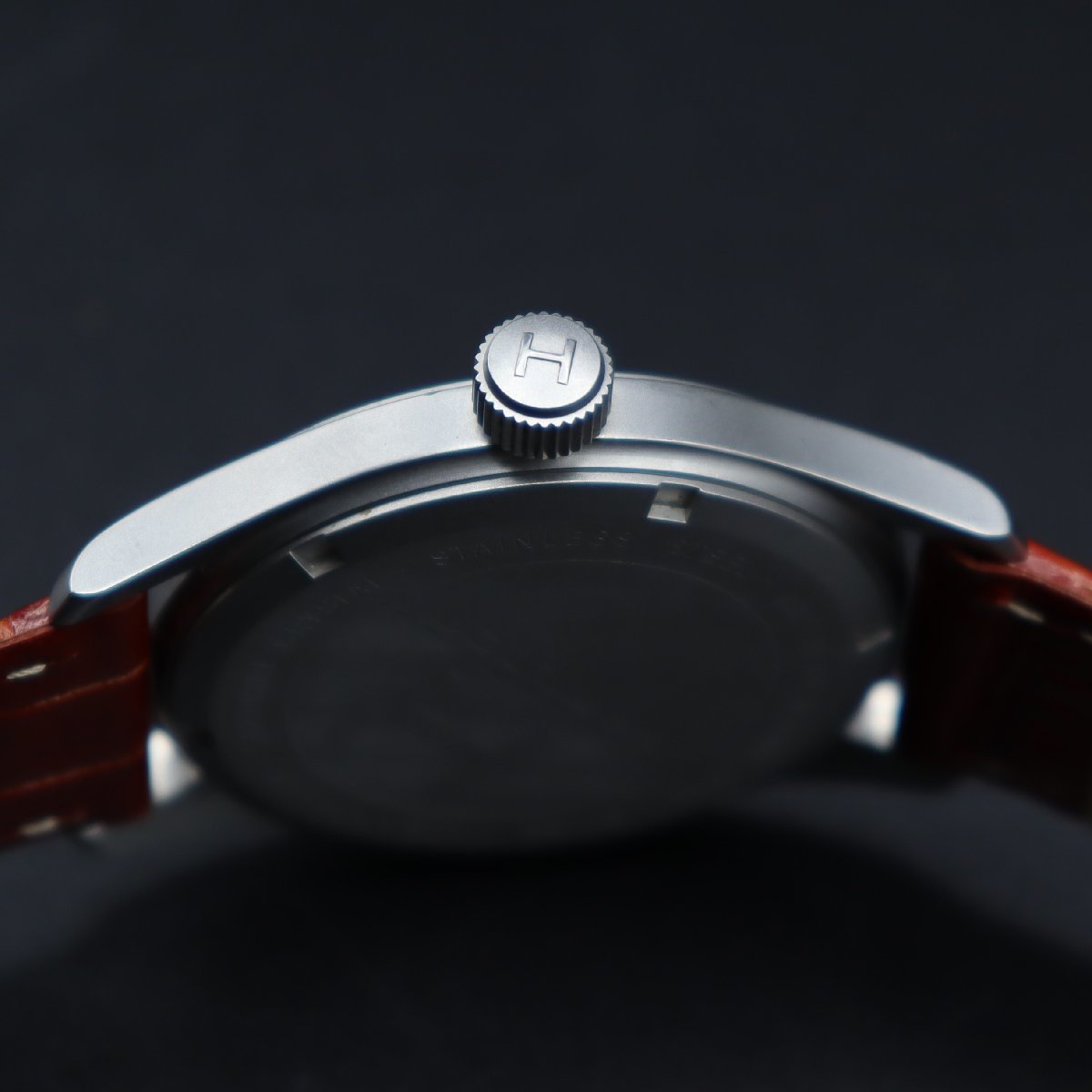 HAMILTON Khaki ハミルトン カーキ H684410 クォーツ 100M防水 24時間表示 黒文字盤 全数字 デイト ベルト新品 ヴィンテージ メンズ腕時計_画像7