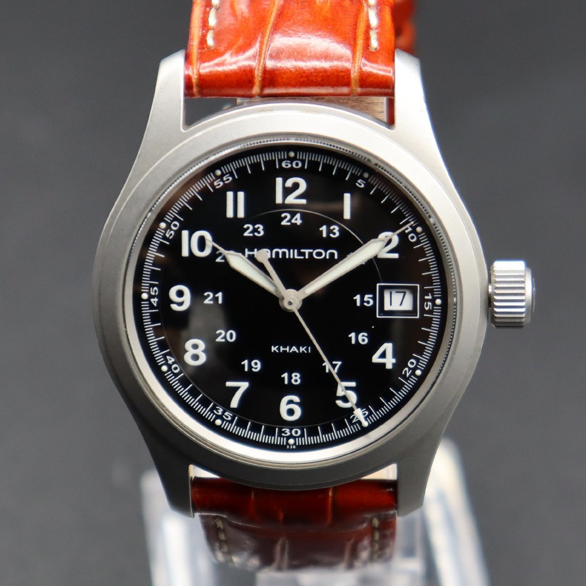HAMILTON Khaki ハミルトン カーキ H684410 クォーツ 100M防水 24時間表示 黒文字盤 全数字 デイト ベルト新品 ヴィンテージ メンズ腕時計_画像2