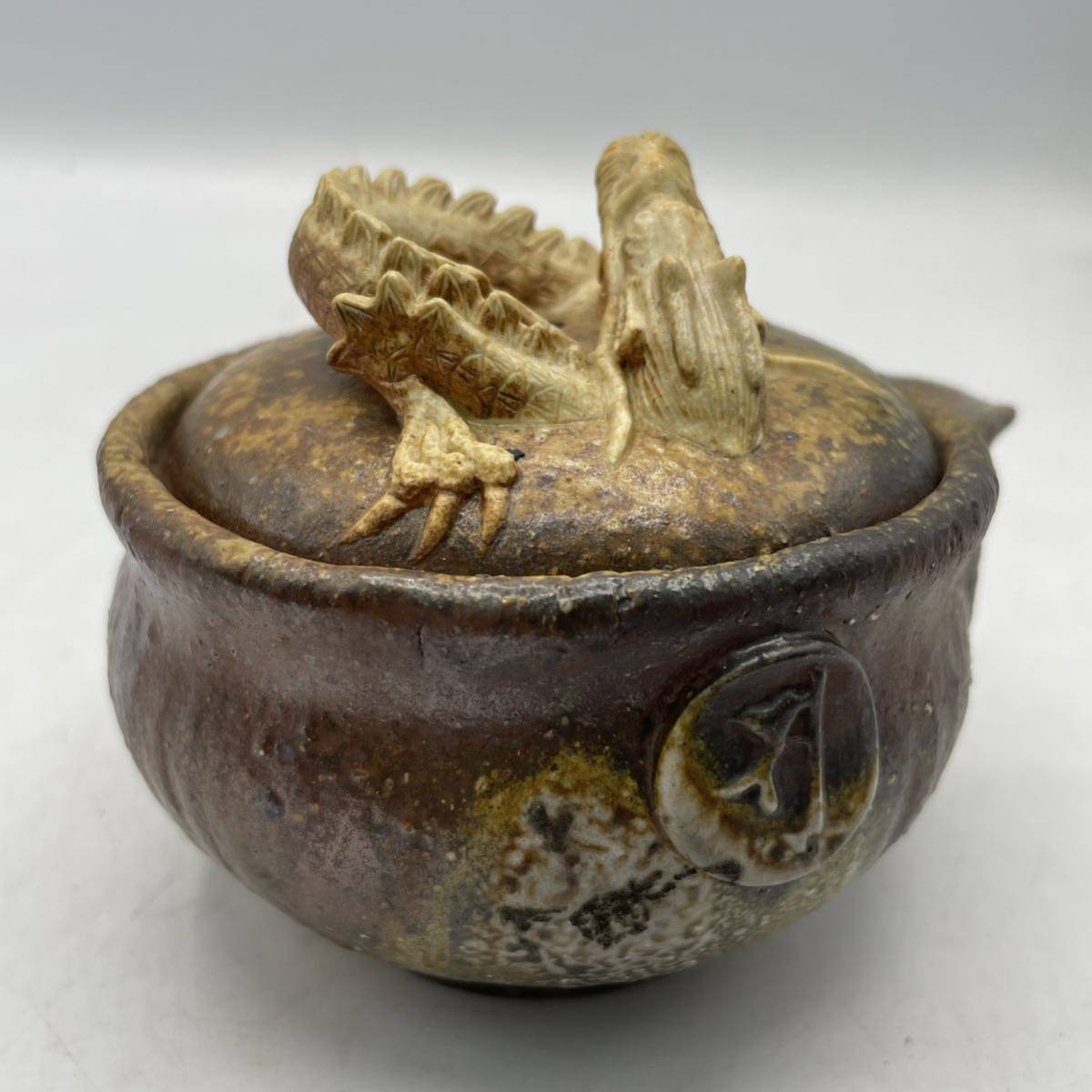 備前焼 ドラゴン彫刻の宝瓶 2個組 備前焼 森脇弘行 龍摘み 手造宝瓶 共箱・共仕覆付 / 備前焼 名工