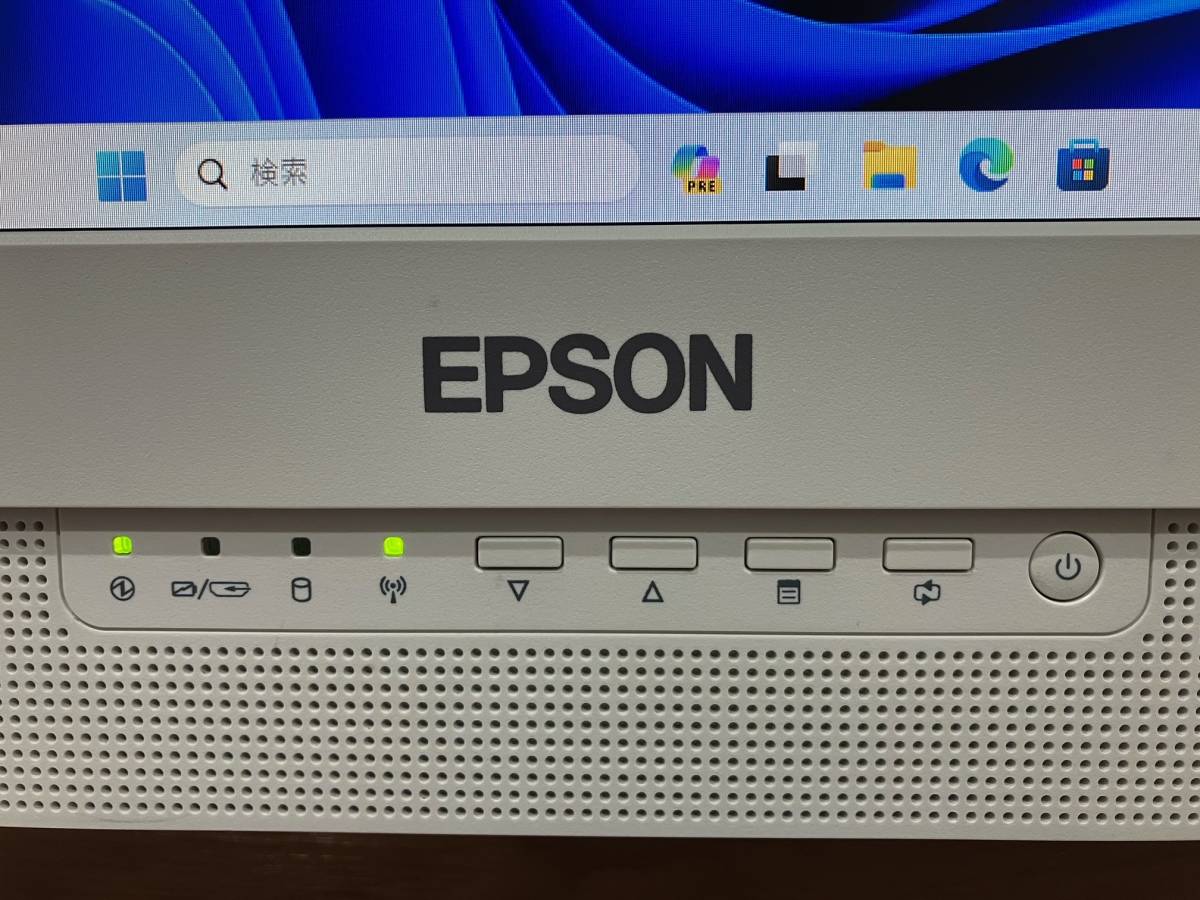 ■■即決■■ EPSON Endeavor PT110E Windows11 Pro Core i3 4GB 120GB 21.5インチ フルHD カメラ内蔵 リカバリDVD付 Office Personal 2016_画像2