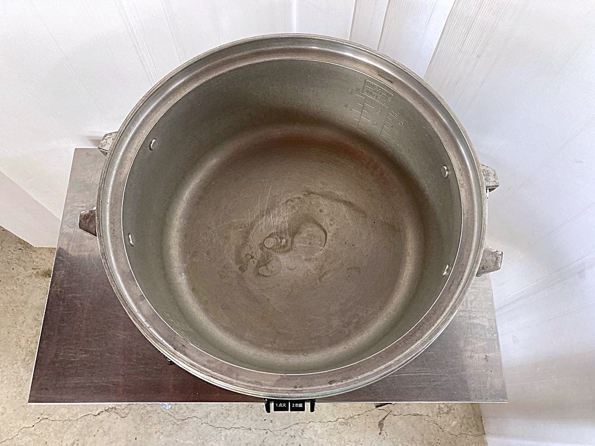 ◆リンナイ 2019年製 ガス炊飯器 RR-30S1 W450×D421×H425 3升炊き LPガス 中古厨房◆ j246b_画像4