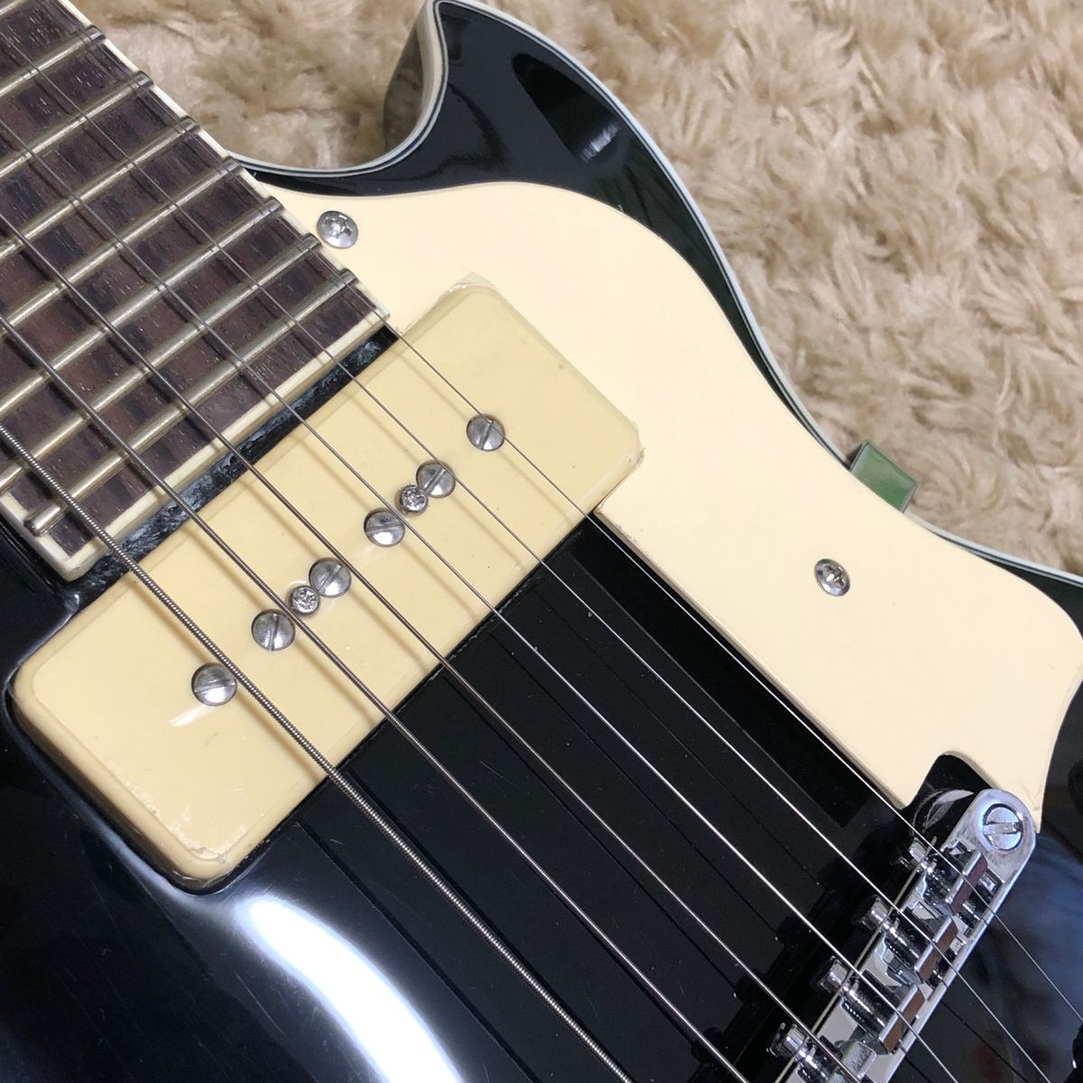 Monogram MGL-MINIレスポール ブラック P90
生産終了品 Monogram MGL-MINI ミニレスポール ブラック P90|Yahoo!フリマ