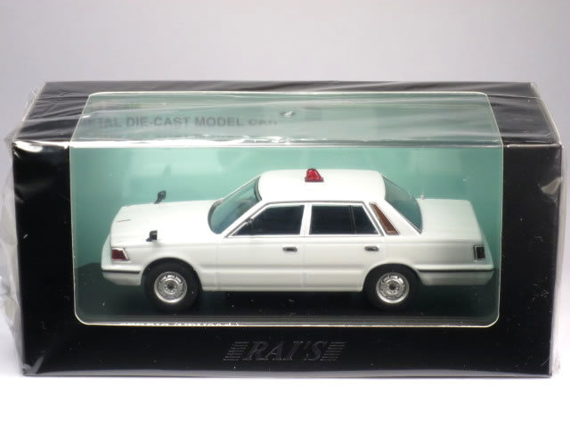 RAI'S 1/43 日産 セドリック (YPY30改) 1985 神奈川県警察 高速道路交通警察隊車両【覆面 白】(H7438502)