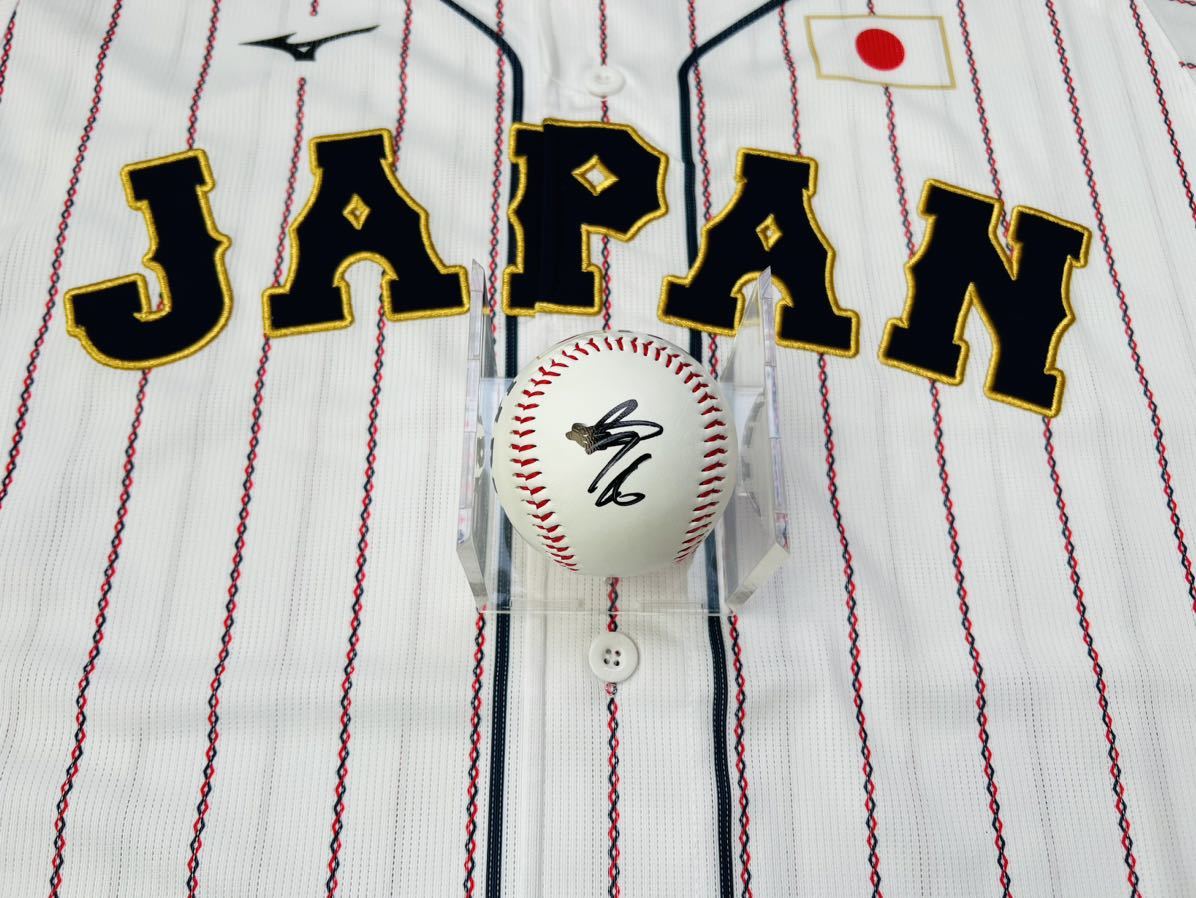 カーネクスト アジアプロ野球チャンピオンシップ2023 侍ジャパン 万波中正選手♯66 直筆サインボール ロゴボール＆証拠写真付き_画像1