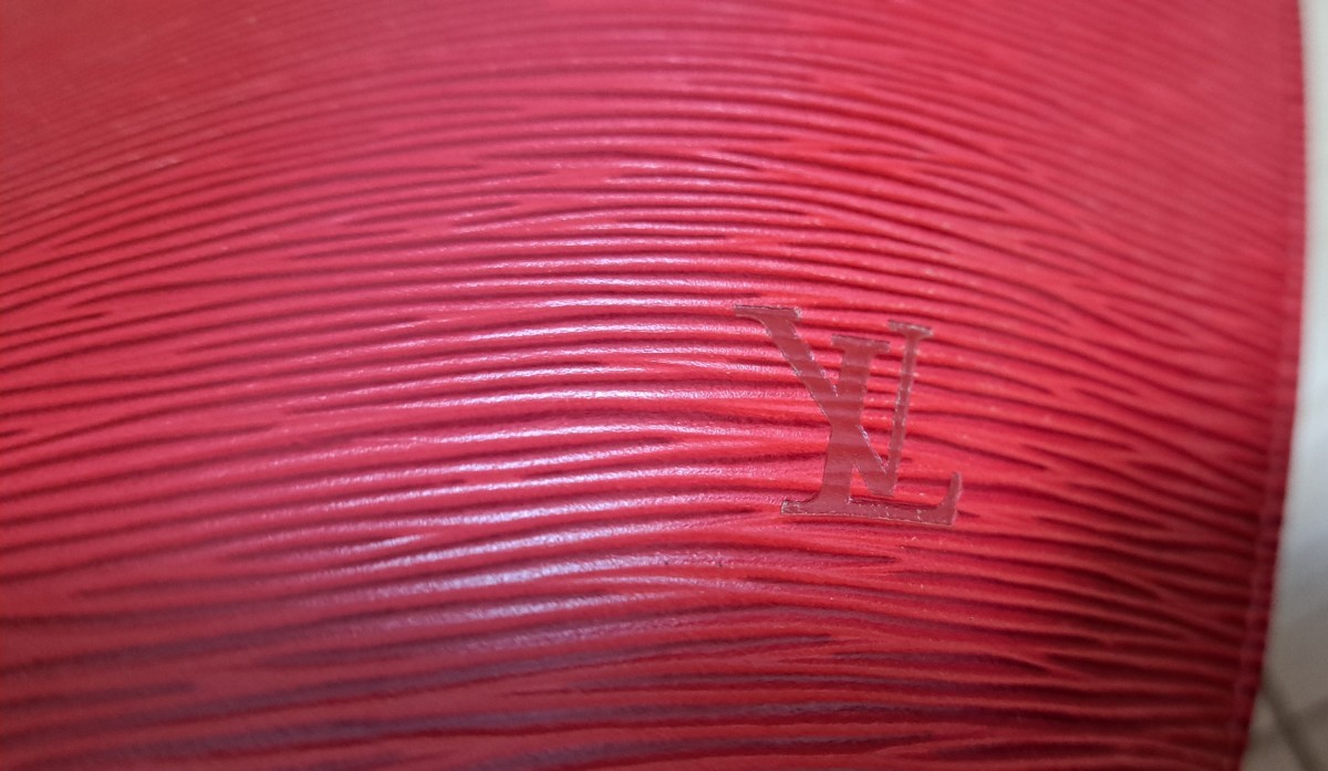 極美品 エピ Louis Vuitton ルイヴィトン エピサン ジャック ポワニエロング ショルダーバッグ 赤 レッド_画像3