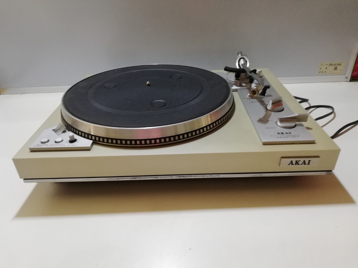 管53（中古現状、ジャンク、即発送）AKAI アカイ　ターンテーブル レコードプレイヤー AP-Q04_画像1