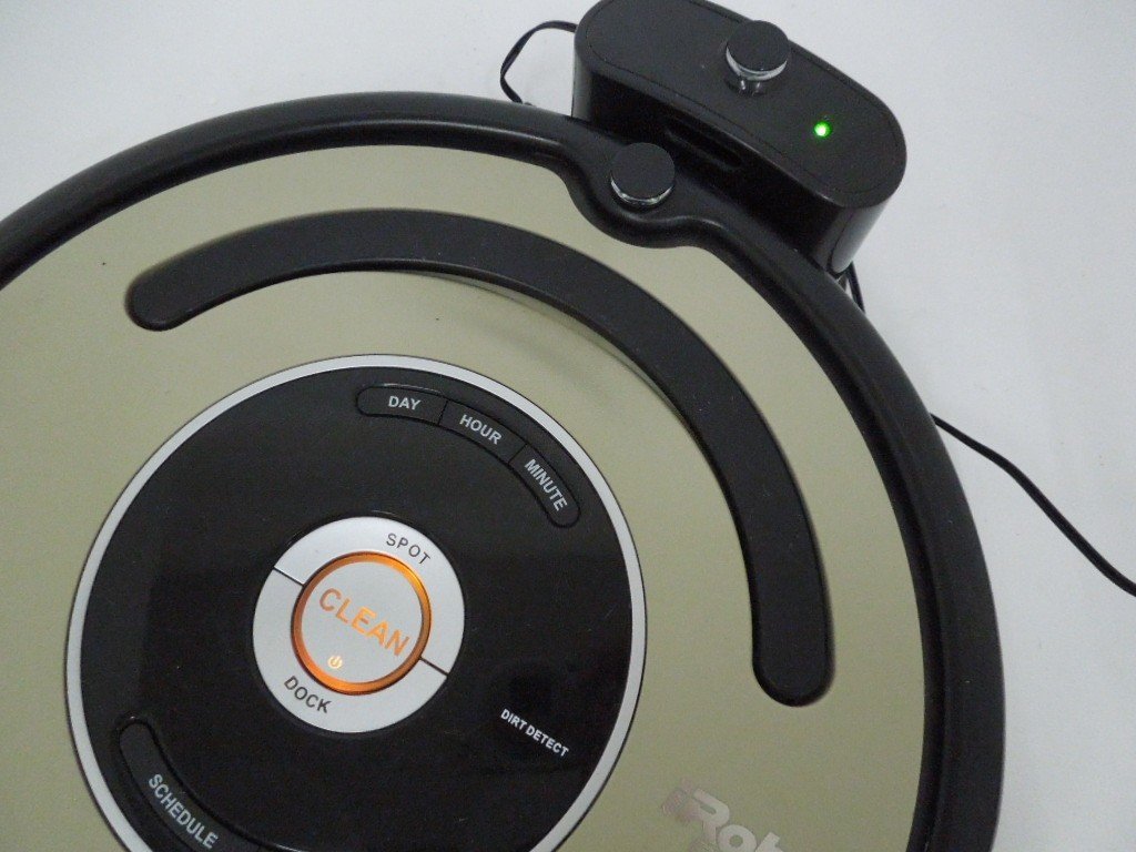 ‡ 0792 iRobot アイロボット ロボット掃除機 Roomba ルンバ 560 ホームベース/充電コード付き 簡易動作確認済 中古_画像10