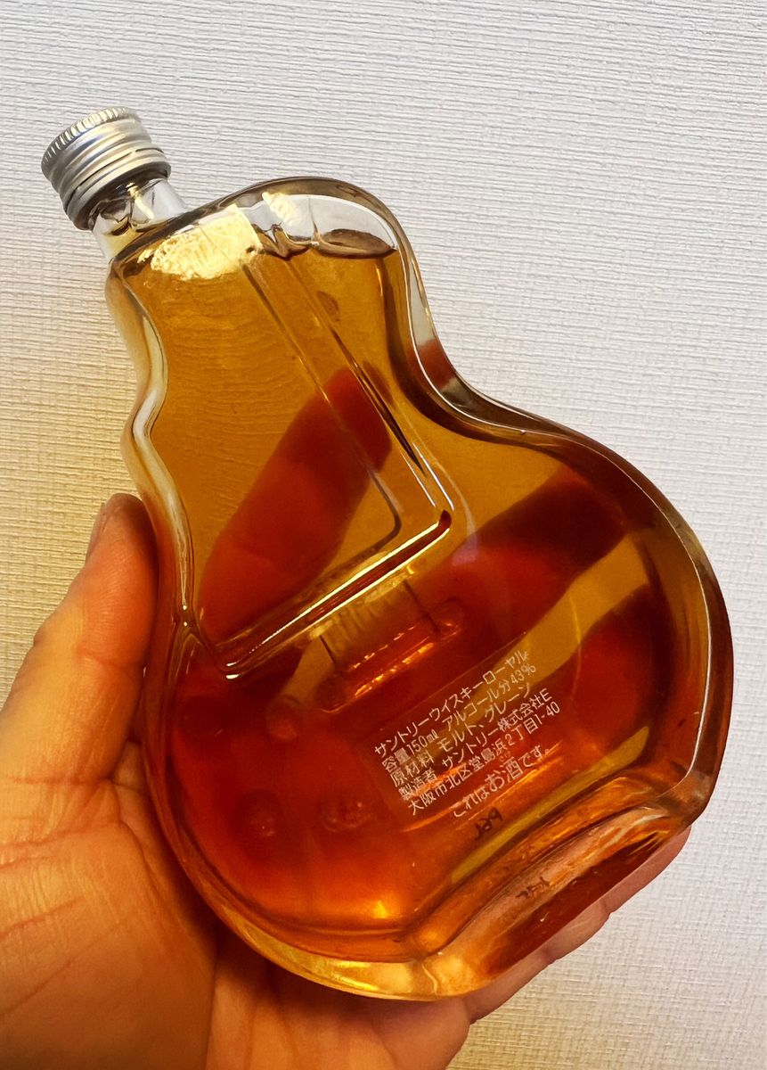 未開栓古酒サントリー ローヤル エレキギター型ボトル150ml 未開栓古酒サントリー ローヤル エレキギター型ボトル150ml