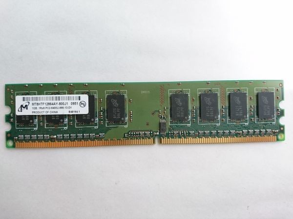 中古品★Micron メモリ 1GB 1Rx8 PC2-6400U-666-13-D1★1G×1枚 計1GB_画像1