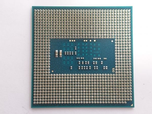 中古品★Intel Corei3-4000M/2.40GHz/3MB/SR1HC/FCPGA946_画像2