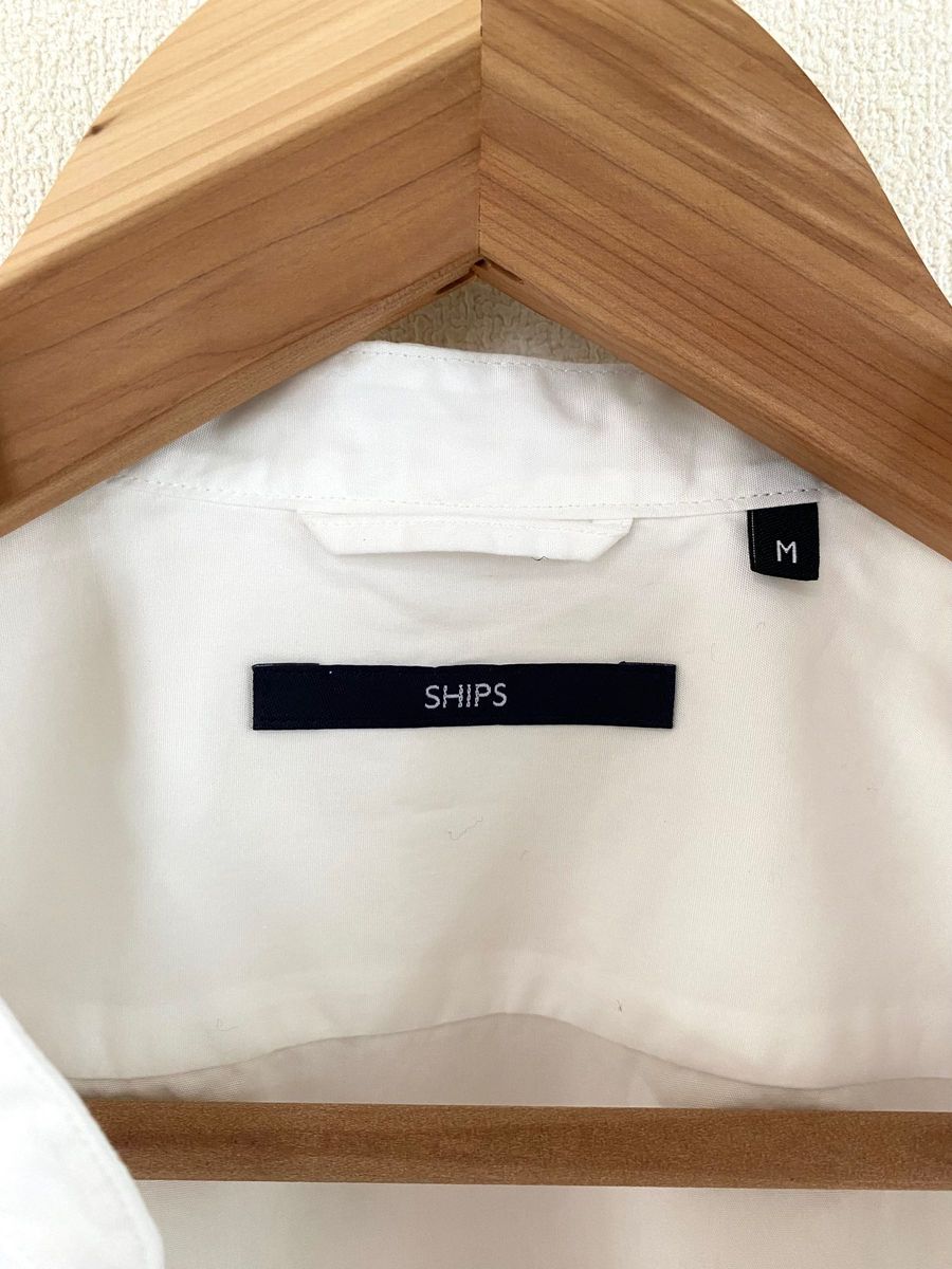 【新品タグ付き】SHIPS　日本製  スタンドカラー　半袖シャツ