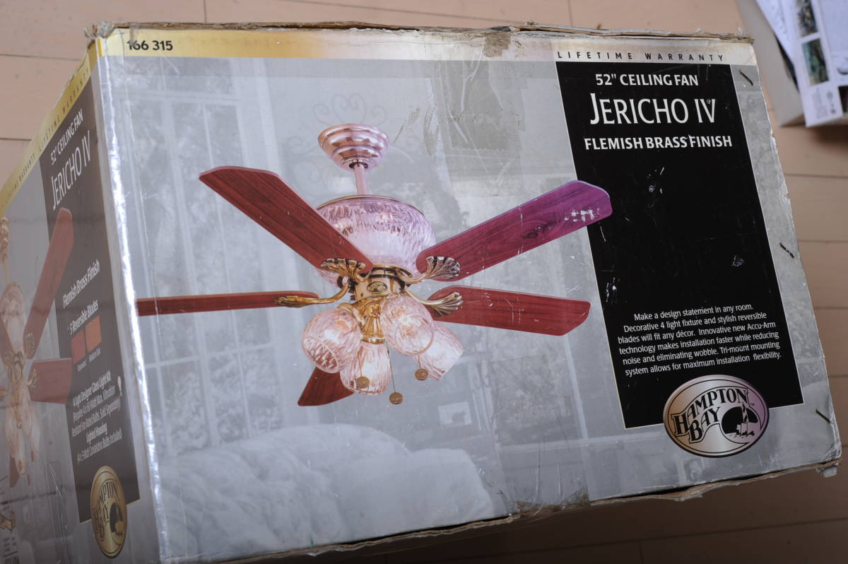 ★ジェリコ！！JerichoⅣ！！！シーリングファン！シャンデリア・ライト付使用新品！！！！重量感あり！！未使用新品！！_画像1