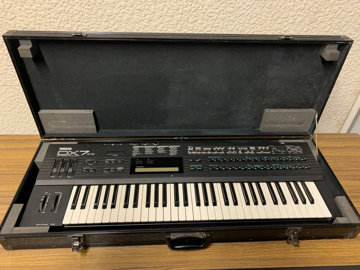 中古動作未確認】YAMAHA ヤマハ DX7 II-D シンセサイザー 純正ケース