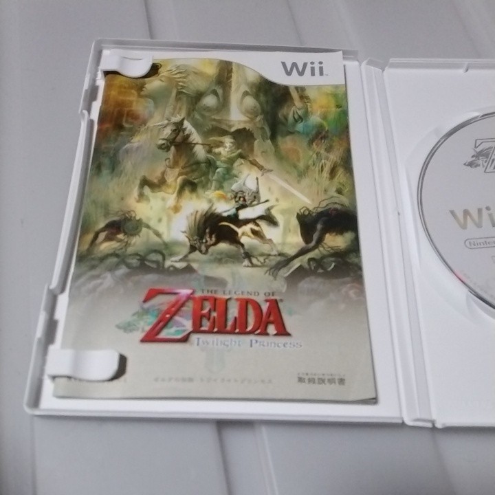 送料無料　Wiiソフト　ゼルダの伝説 トワイライトプリンセス　中古_画像3