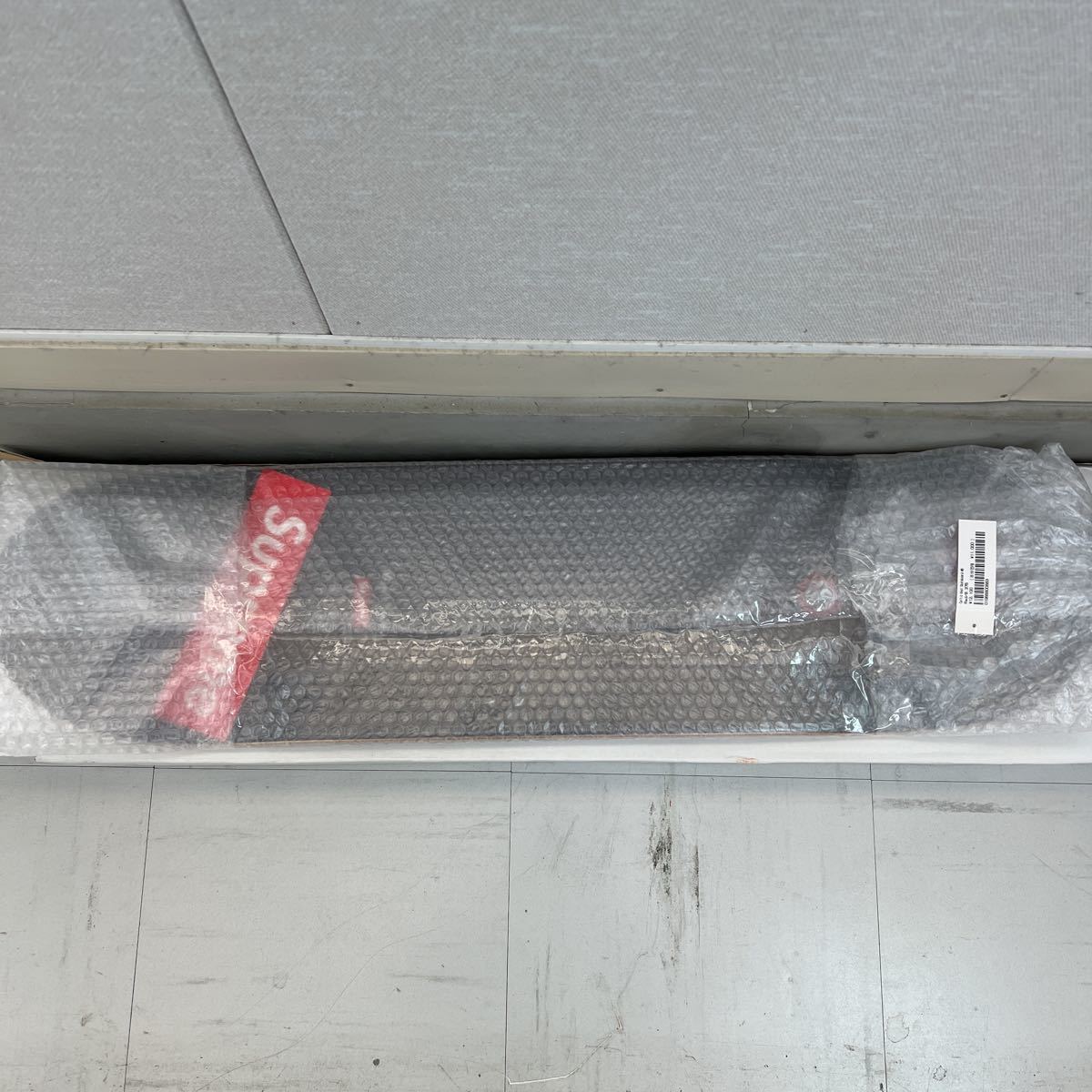 supreme Celtic Knot Skateboard deck デッキ スケートボード RED BOX LOGO ステッカーおまけ_画像2