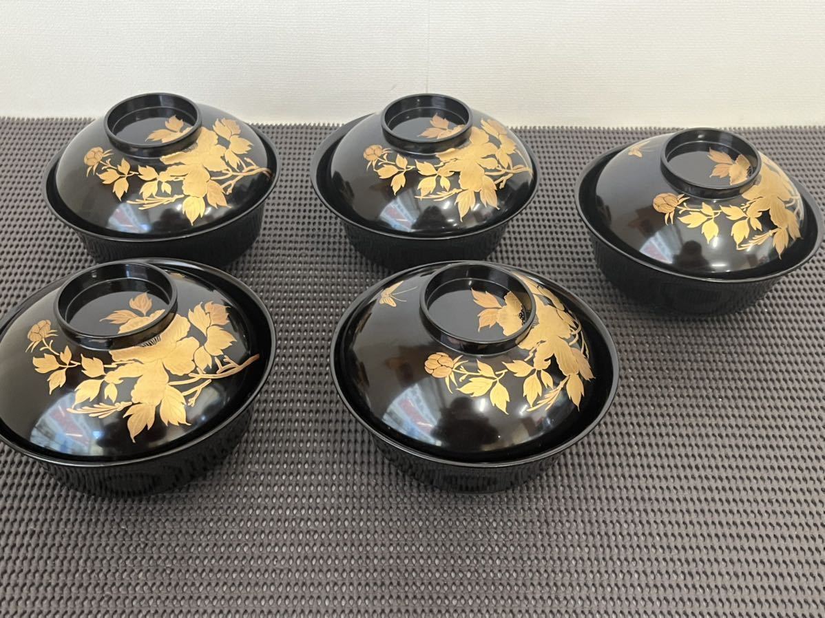 ★☆吸物椀　皆墨牡丹花蝶　金蒔絵 漆器椀　漆器　明治三十九年　5客セット　箱付き　K-302☆★_画像1