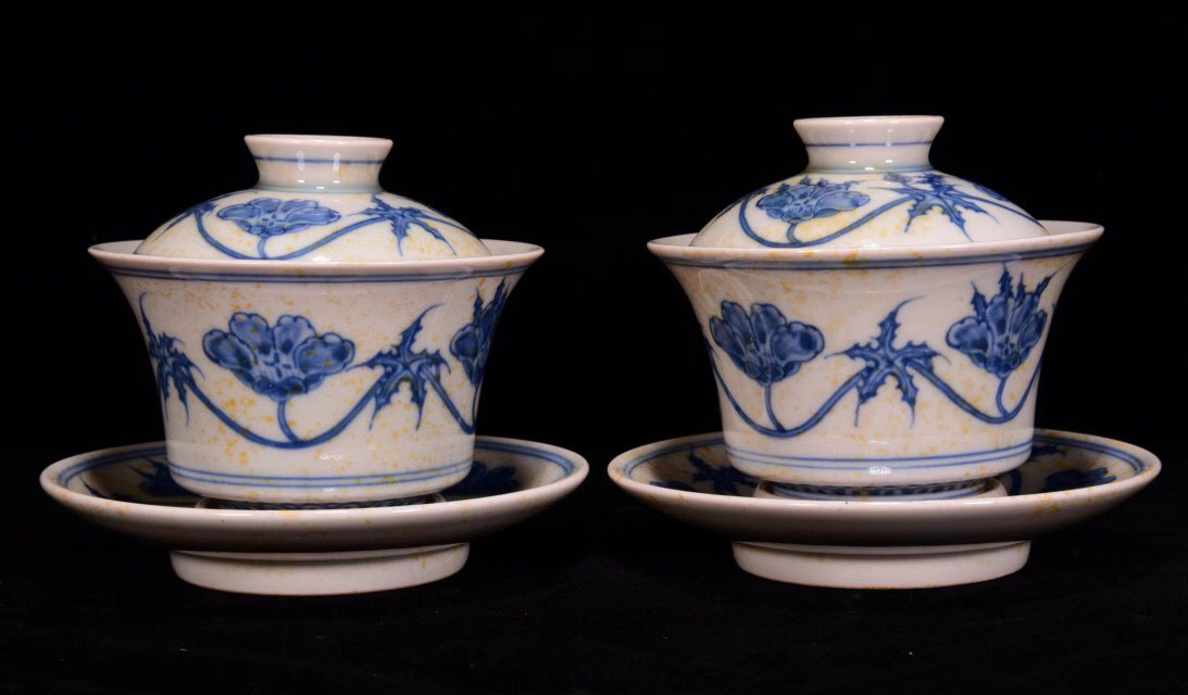 日本最大級【古寶奇蔵】明・成化年制・古陶瓷品・青花・百合紋・茶碗一 
