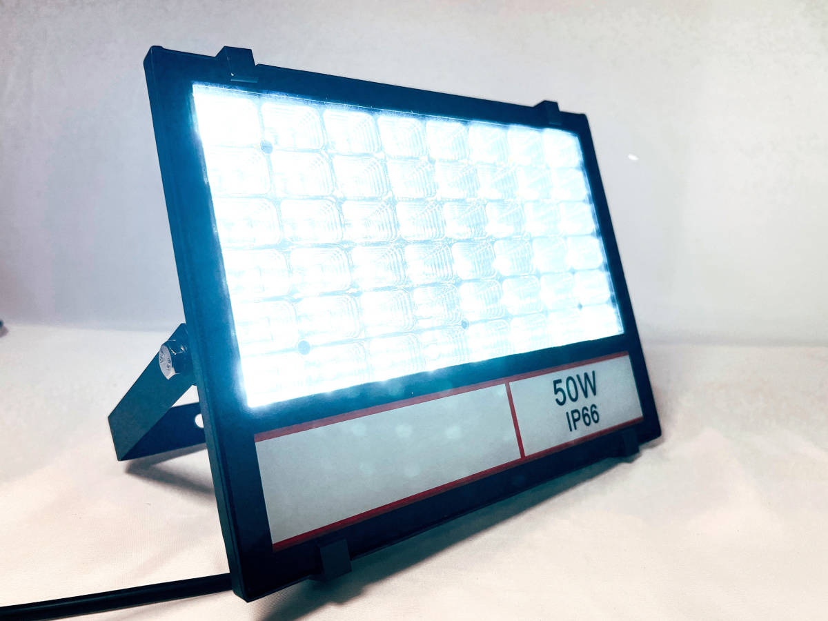 超薄型・超高輝度 LED投光器 50W（500W相当）昼光色 5000ルーメン（2台）_画像6