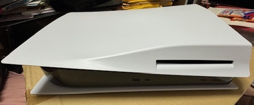 ソニー ゲーム機 Playstation5 プレイステーション5 PS5 CFI-1200A01 ディスクドライブ搭載モデル 3回使用 初期化済み 超美品中古_画像3