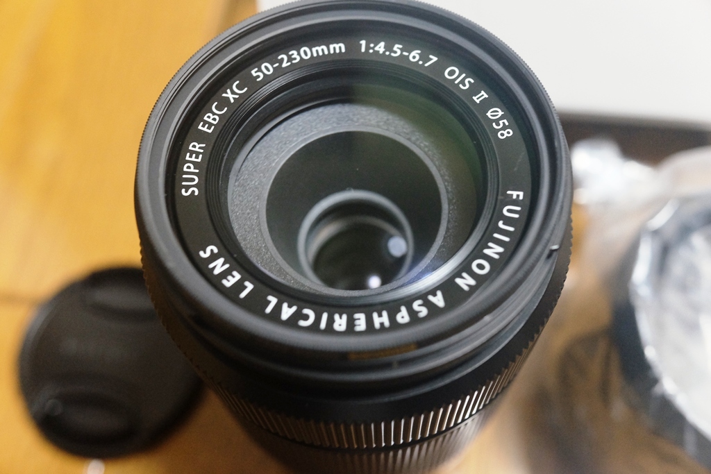 ☆かなり美品　FUJIFILM X 望遠ズーム XC50-230mm 手ブレ補正 ブラック F XC50-230MMF4.5-6.7 OIS II　フィルター　キャップ付き 中古_画像2